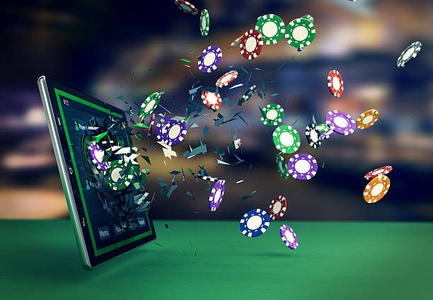 Antarmuka aplikasi seluler alienpoker menampilkan permainan slot dan pasar olahraga