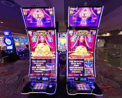 Studio live dealer dengan dealer profesional di alienpoker