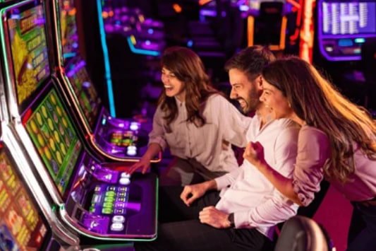 alienpoker featured game showcase